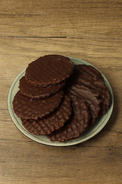 CHRUPIACE-WAFLE-CIEMNA-CZEKOLADA1.jpg