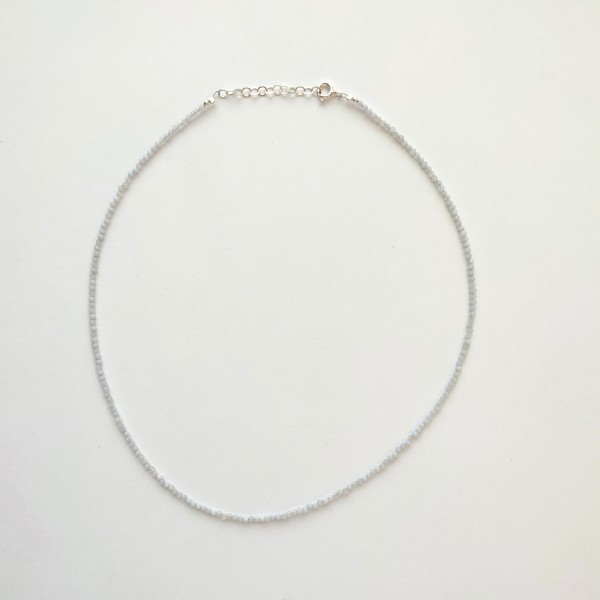 Choker - chalcedon kulka ok. 2 mm