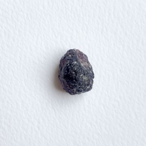 Granat bryłka ok. 1,5cm